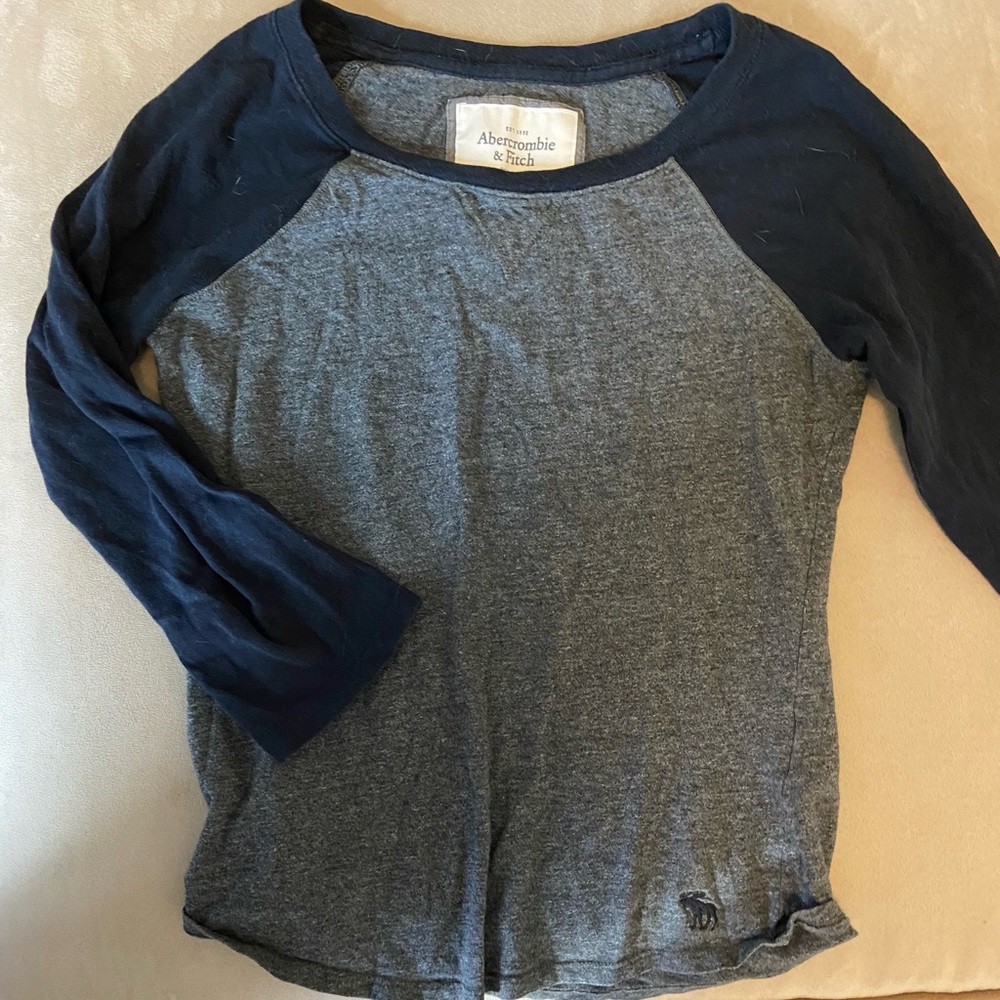 Baseball tee